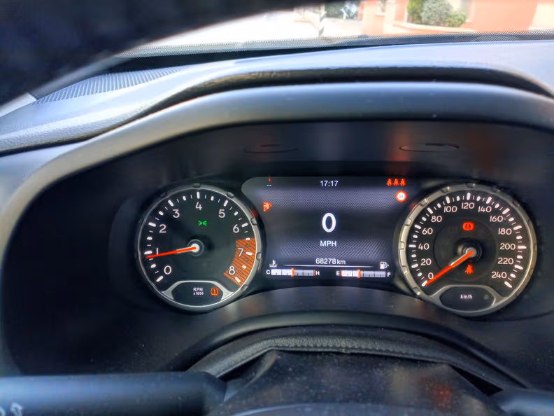 Jeep Renegade - 26