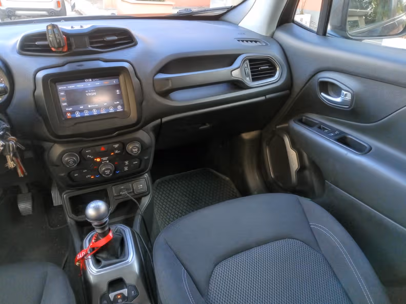 Jeep Renegade - 29
