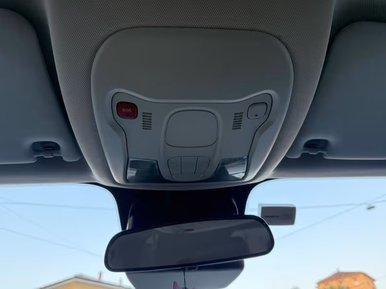 Jeep Renegade - 16