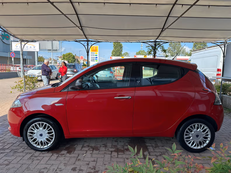 Lancia Ypsilon - 15