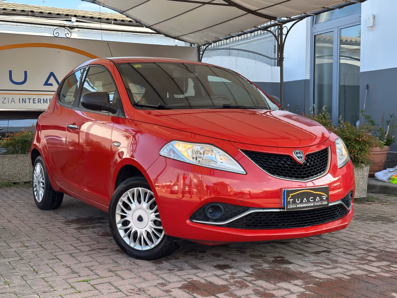 Lancia Ypsilon - 3