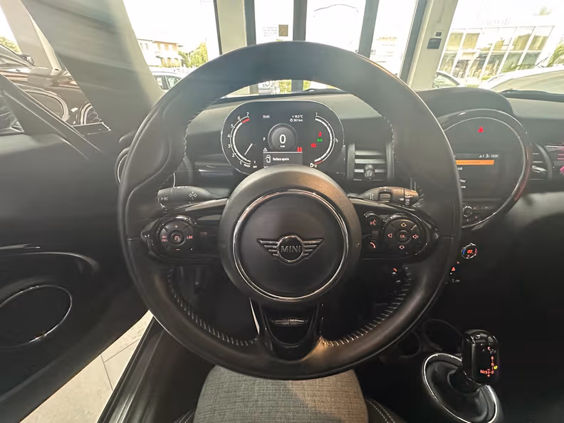 Mini 3-door / 5-door Hatch - 10