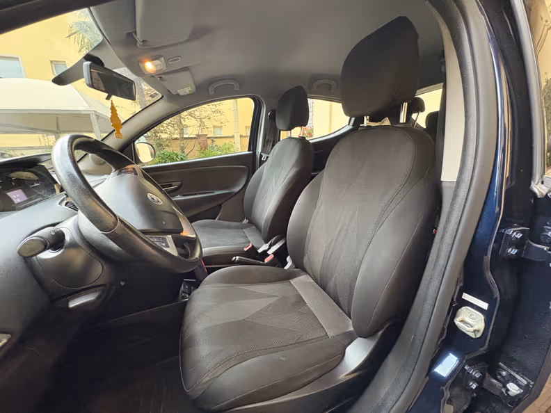 Lancia Ypsilon - 21