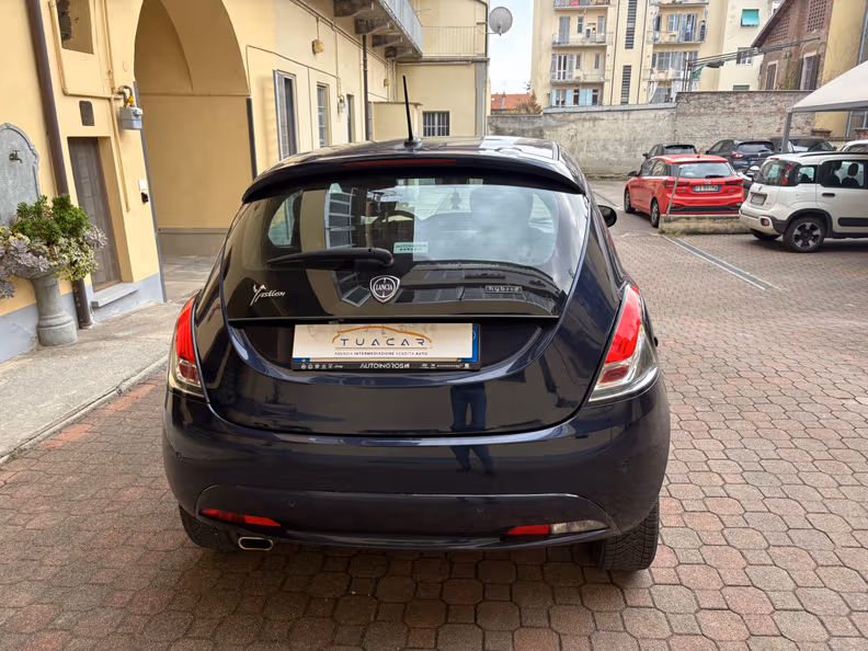 Lancia Ypsilon - 6
