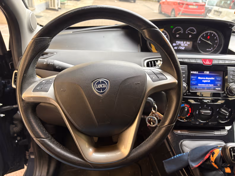 Lancia Ypsilon - 13