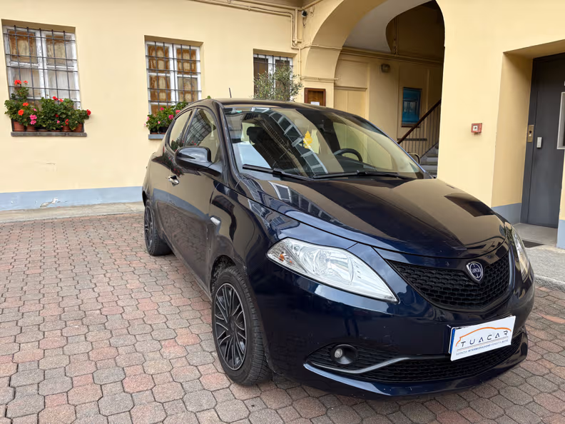 Lancia Ypsilon - 3