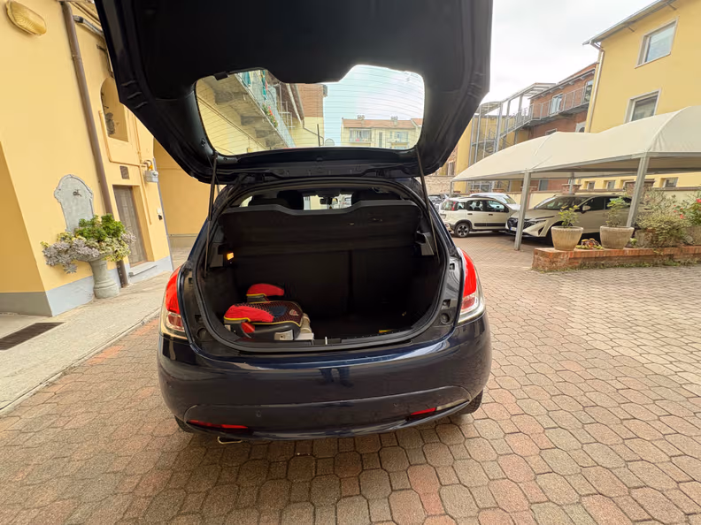 Lancia Ypsilon - 27