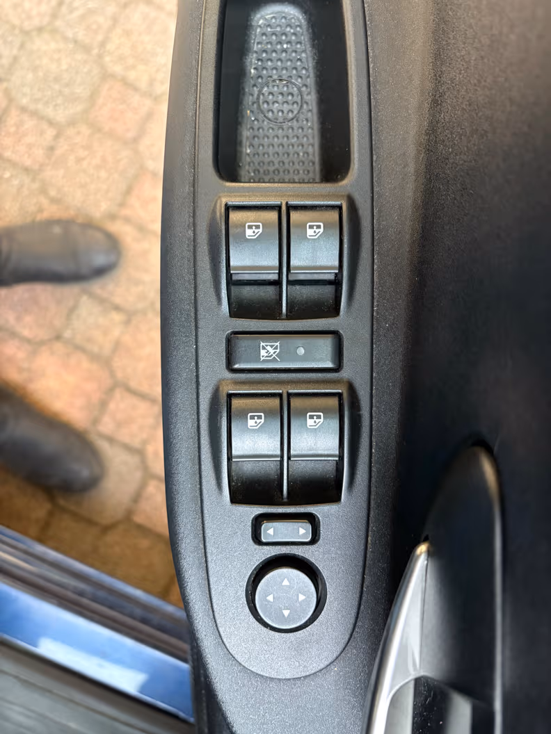 Lancia Ypsilon - 14