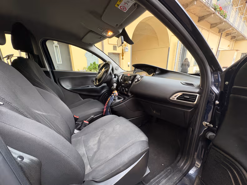 Lancia Ypsilon - 22