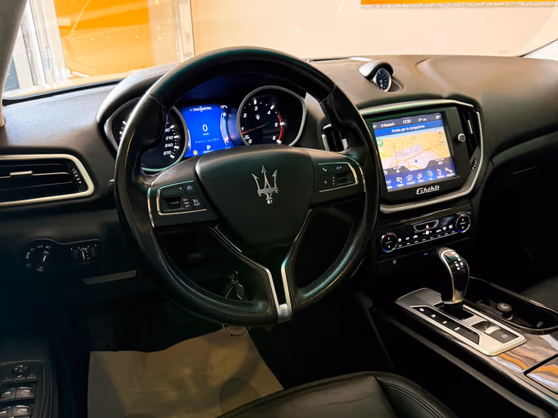 Maserati Ghibli - 16