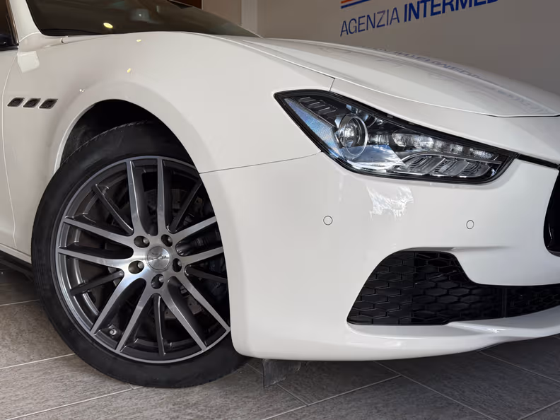 Maserati Ghibli - 10