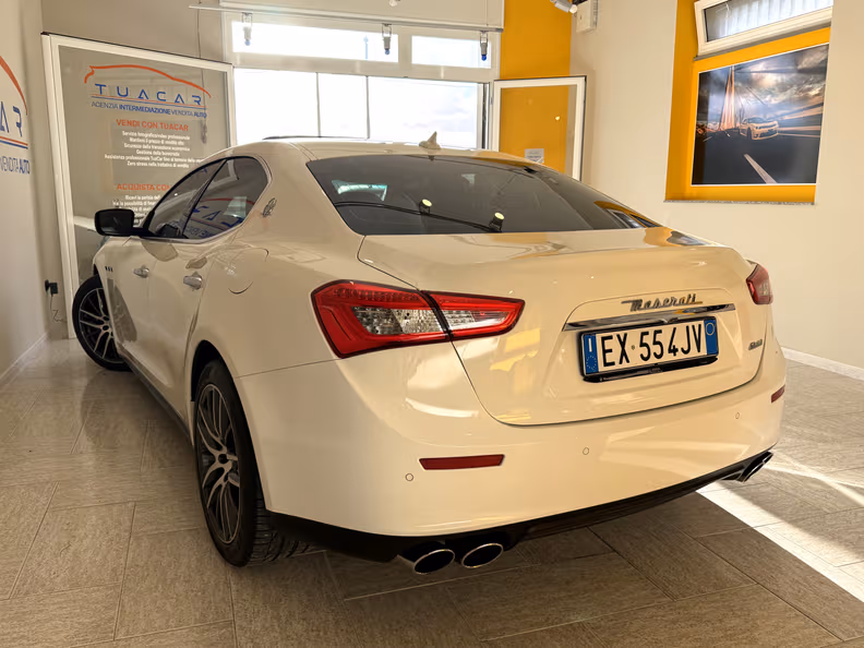 Maserati Ghibli - 5