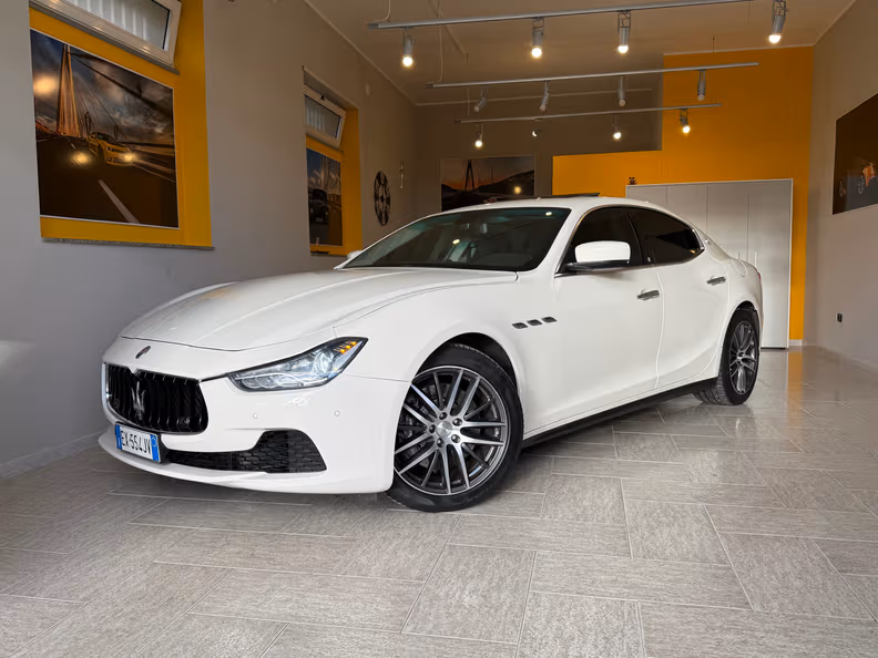 Maserati Ghibli - 1