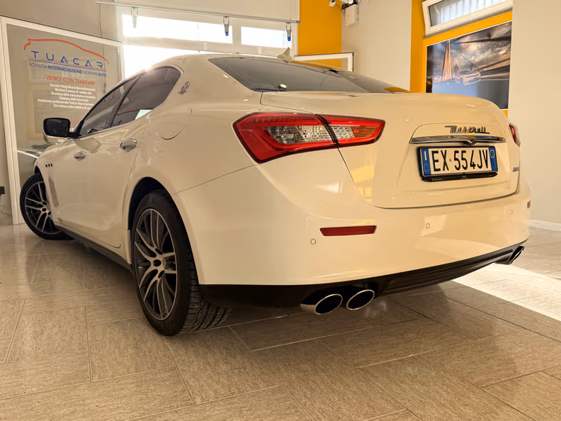 Maserati Ghibli - 6