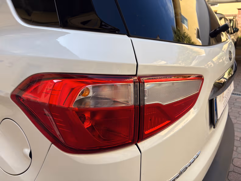 Ford EcoSport - 12