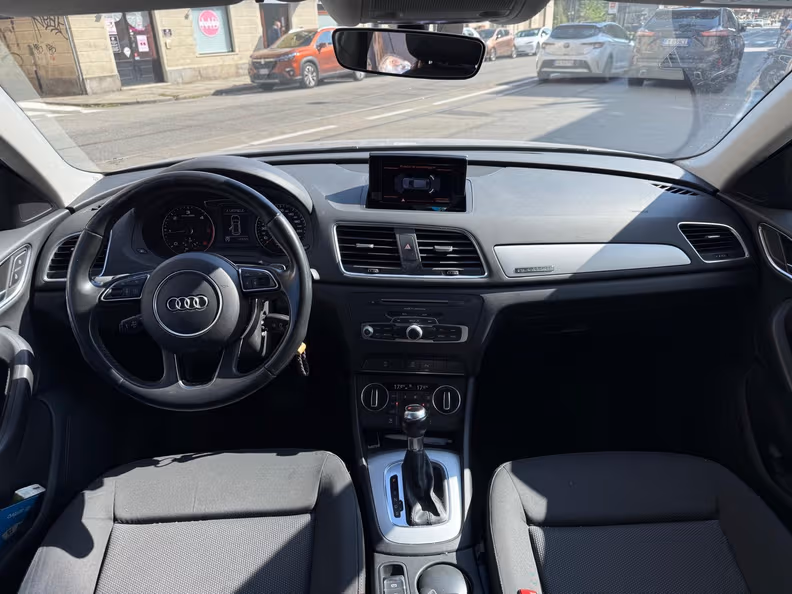 Audi Q3 - 10