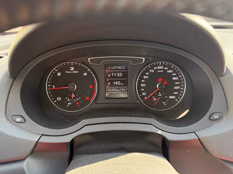 Audi Q3 - 13