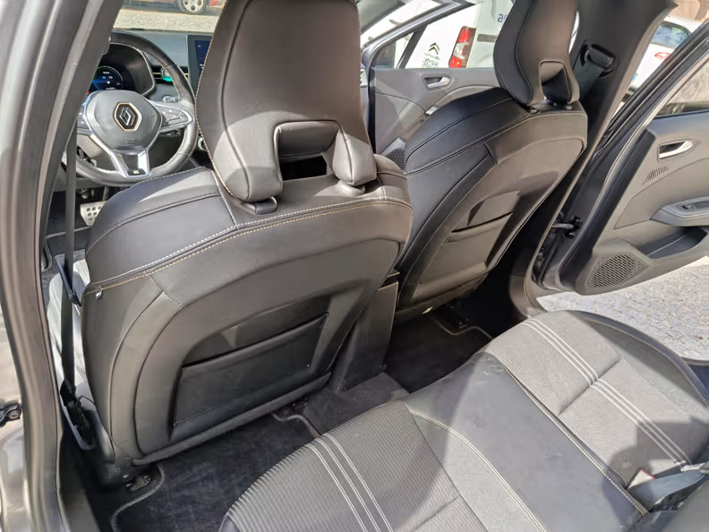 Renault Clio - 25