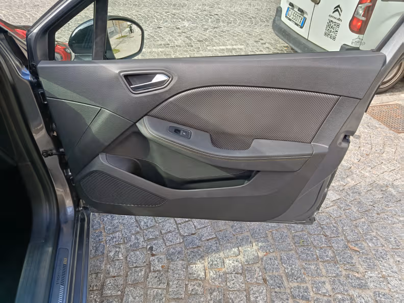 Renault Clio - 37