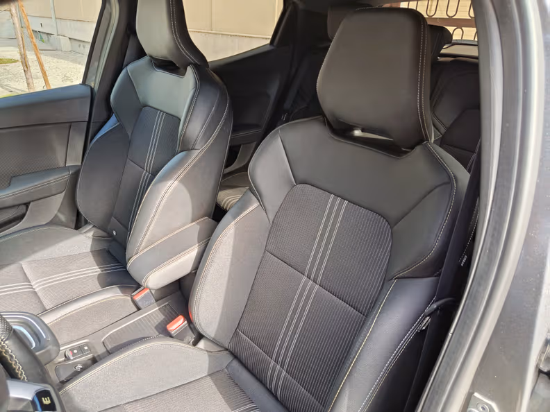 Renault Clio - 21