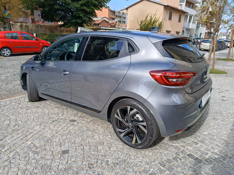 Renault Clio - 7