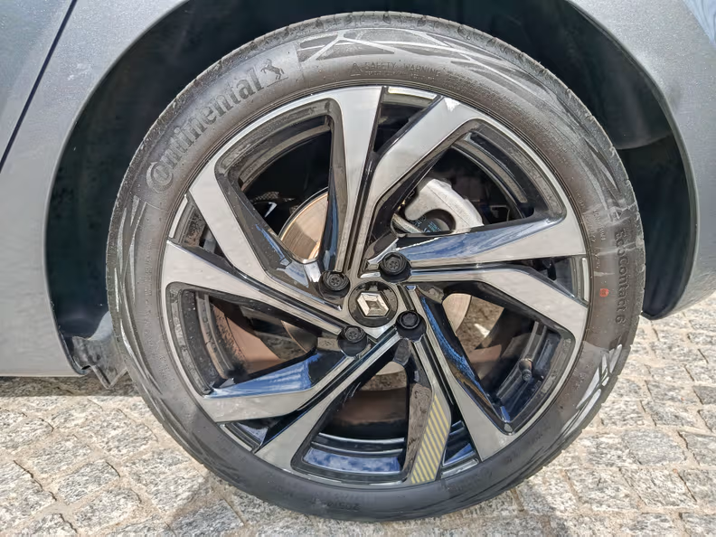 Renault Clio - 41