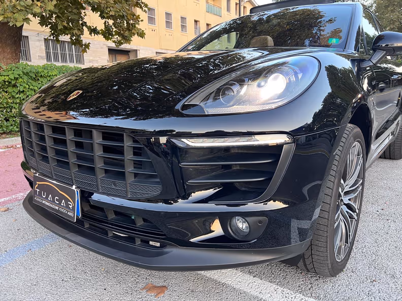 Porsche Macan - 41