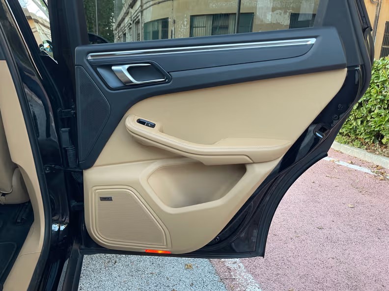 Porsche Macan - 39
