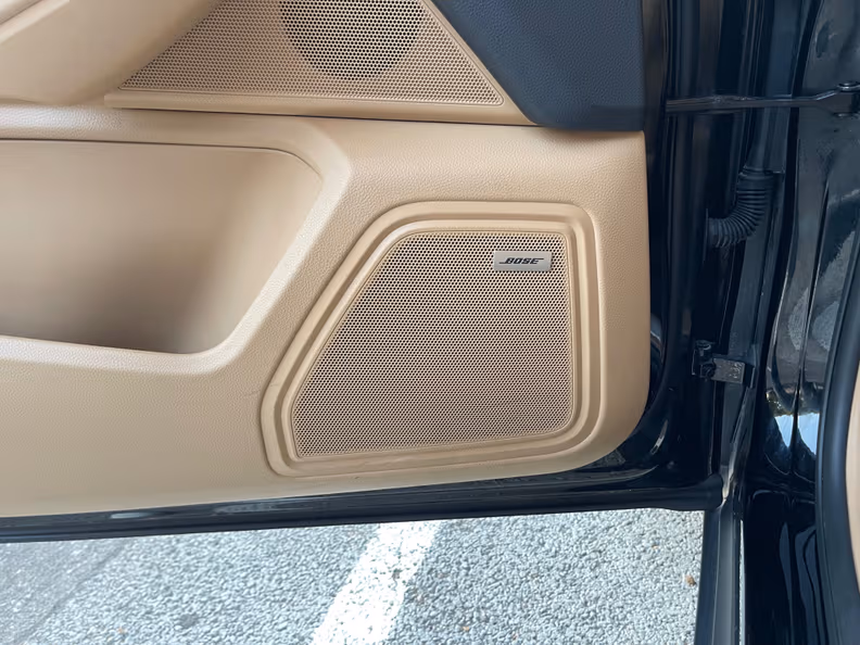 Porsche Macan - 36