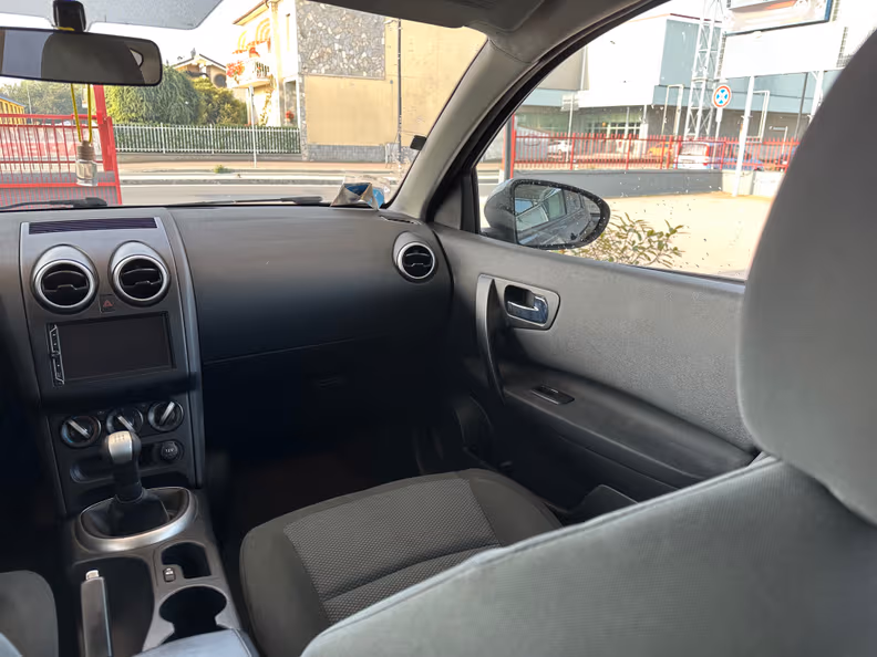 Nissan Qashqai - 10