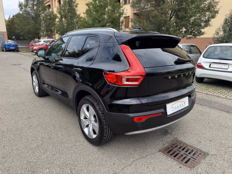 Volvo XC40 - 3