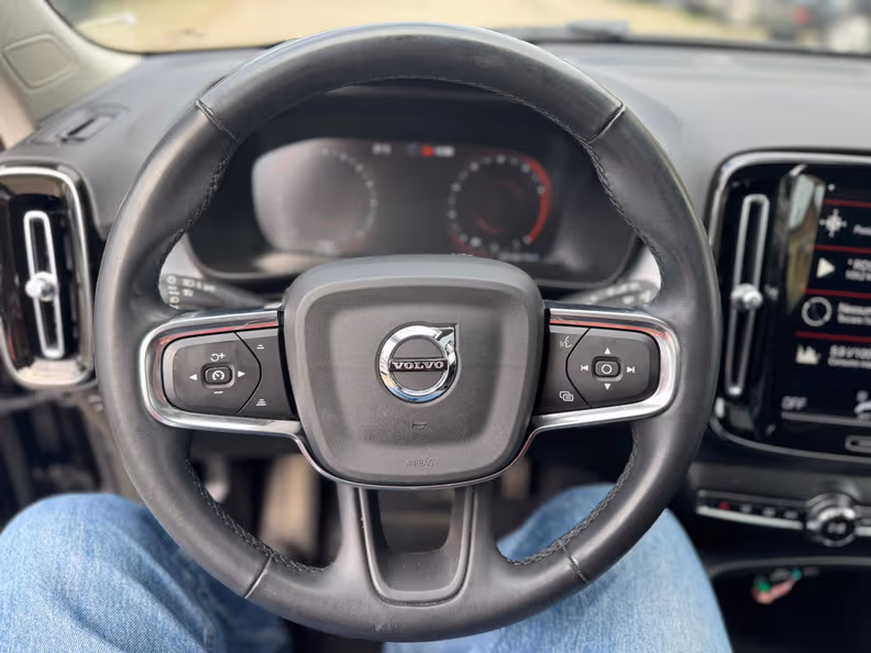 Volvo XC40 - 16