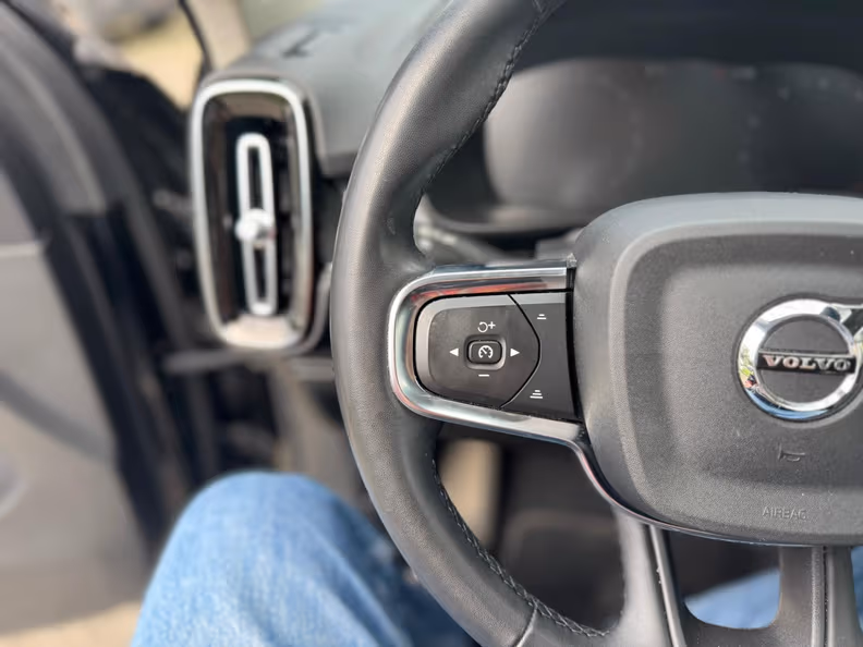 Volvo XC40 - 17