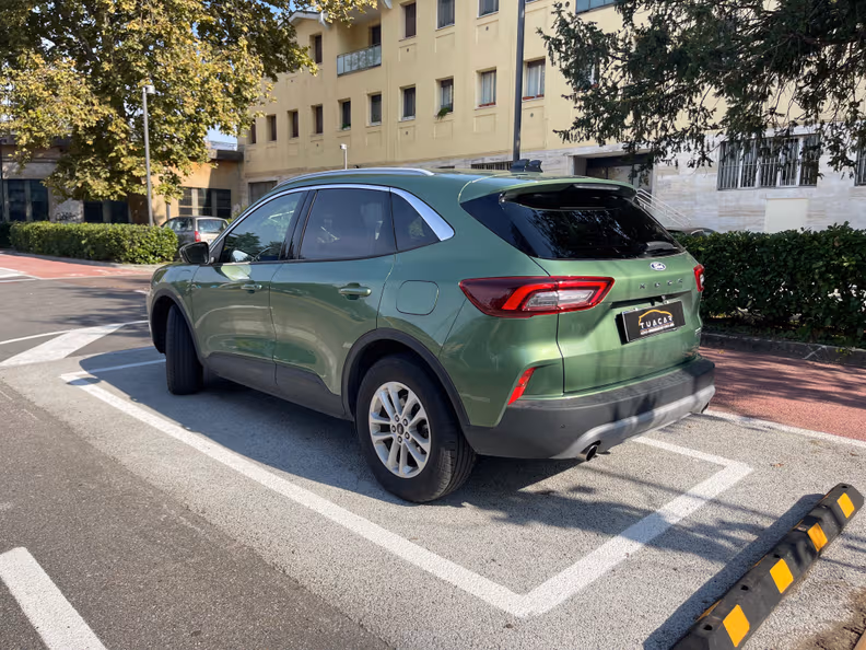 Ford Kuga - 8
