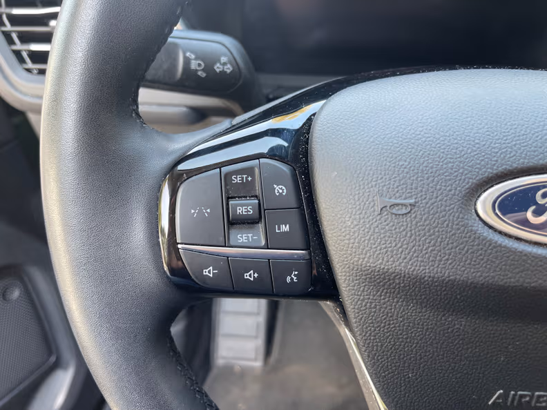 Ford Kuga - 15