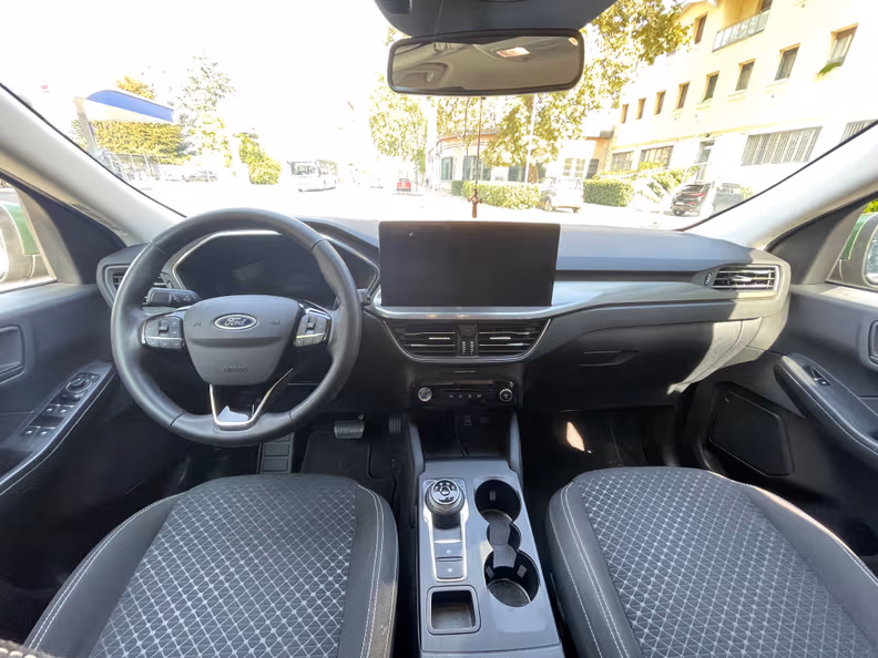Ford Kuga - 28