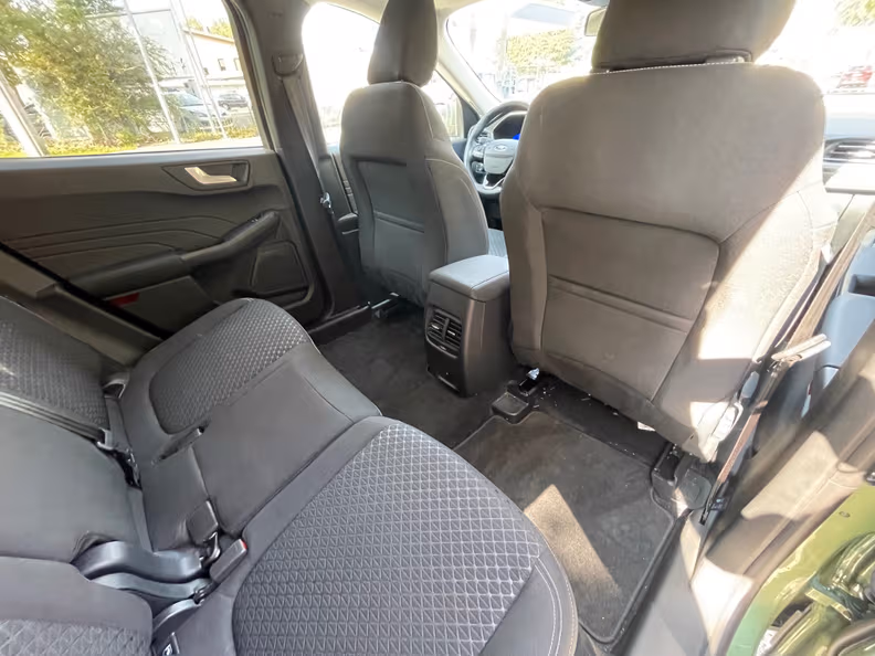 Ford Kuga - 31