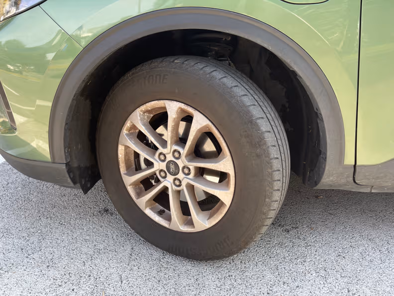 Ford Kuga - 48