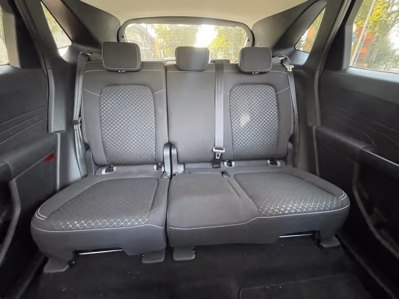 Ford Kuga - 27