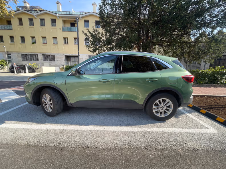 Ford Kuga - 9