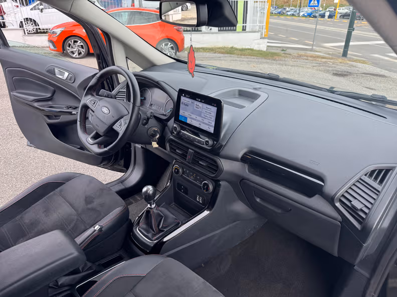 Ford EcoSport - 10