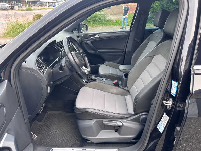 Volkswagen Tiguan - 14