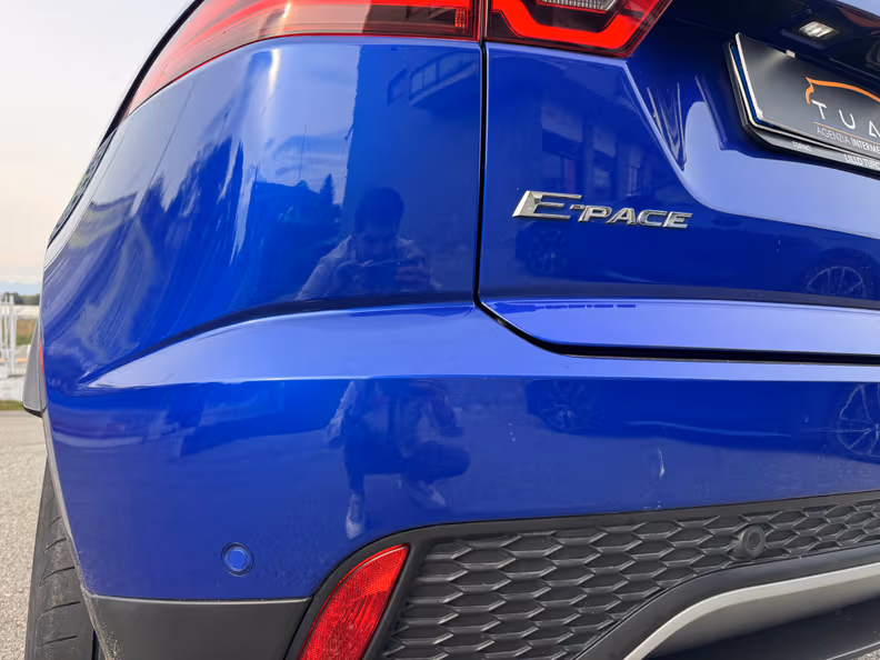 Jaguar E-Pace - 24