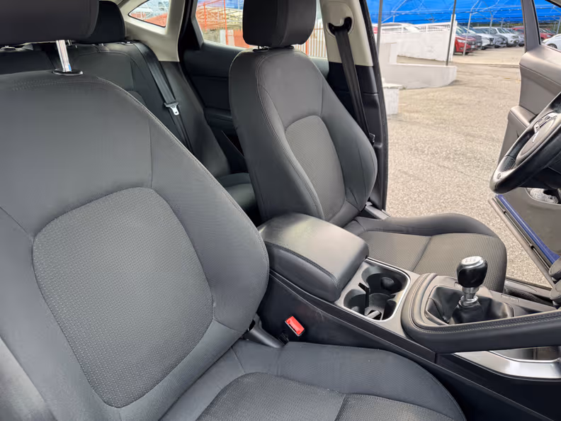 Jaguar E-Pace - 8