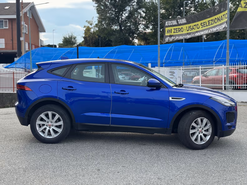 Jaguar E-Pace - 26