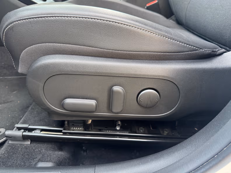 Hyundai Kona - 34