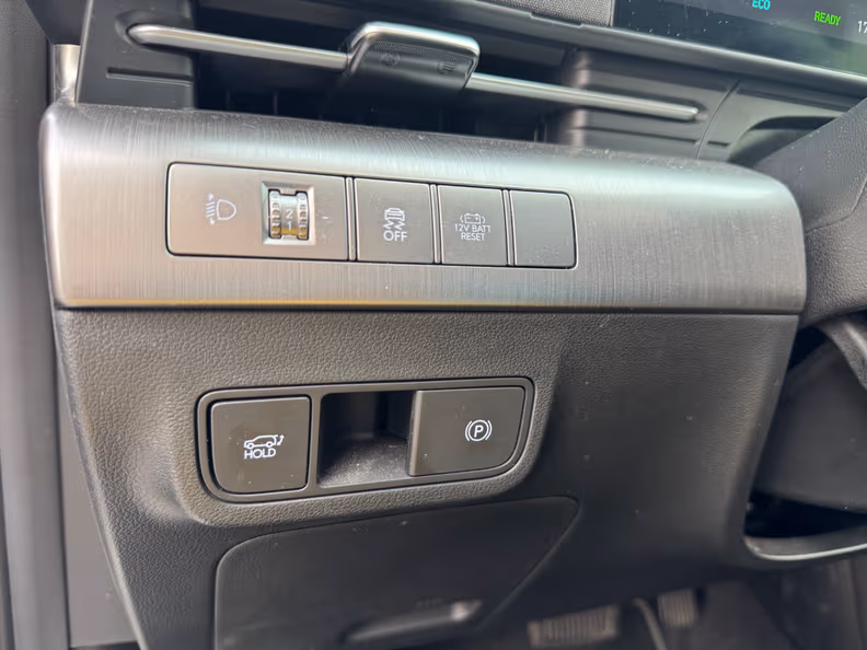 Hyundai Kona - 33