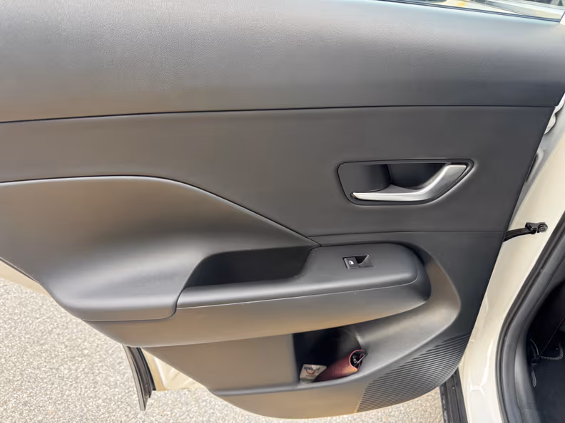 Hyundai Kona - 37