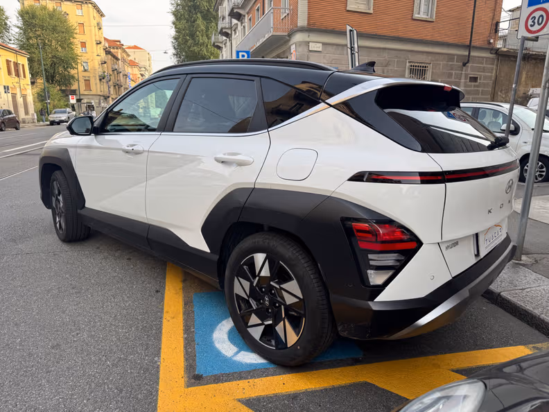 Hyundai Kona - 5