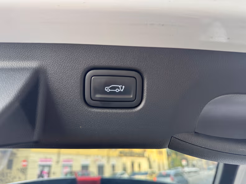 Hyundai Kona - 39